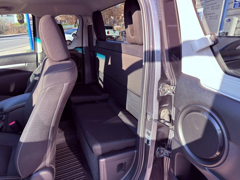 TOYOTA Hilux VUL d’occasion à vendre à MANOSQUE chez AIX AUTOMOBILES (Photo 6)